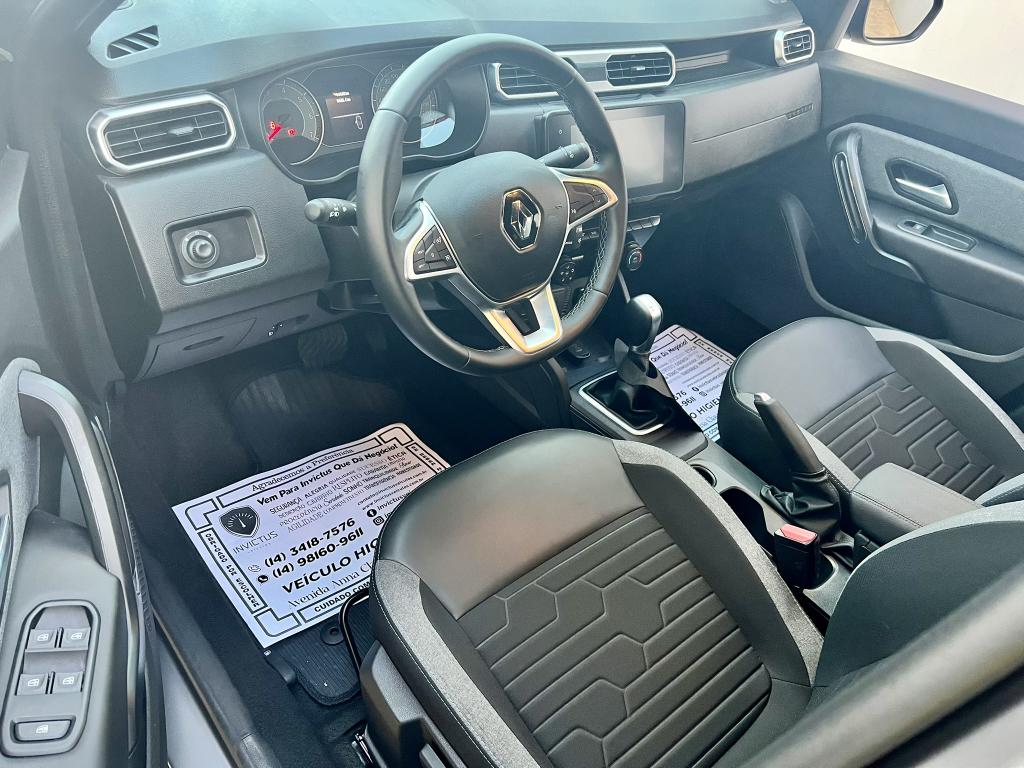 RENAULT Duster - Foto