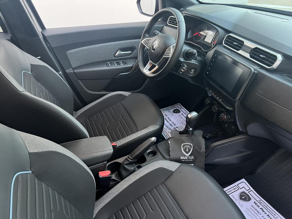 RENAULT Duster - Foto