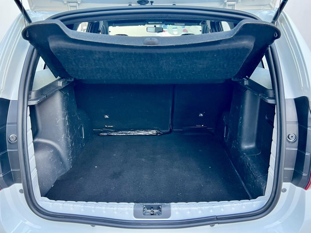 RENAULT Duster - Foto