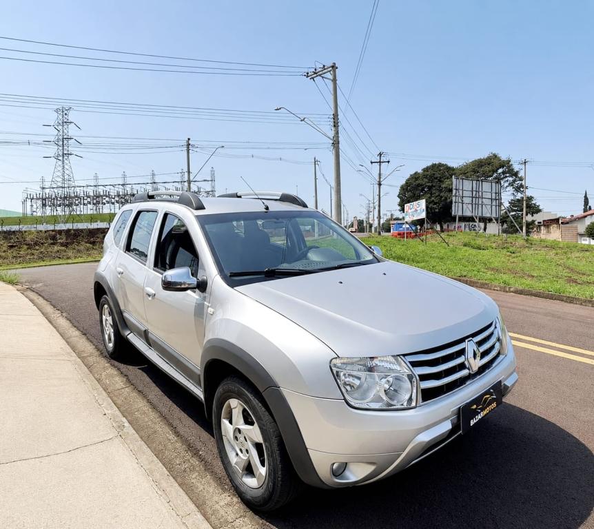 RENAULT Duster - Foto