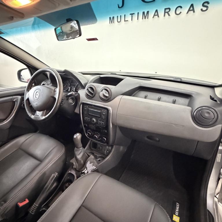 RENAULT Duster - Foto