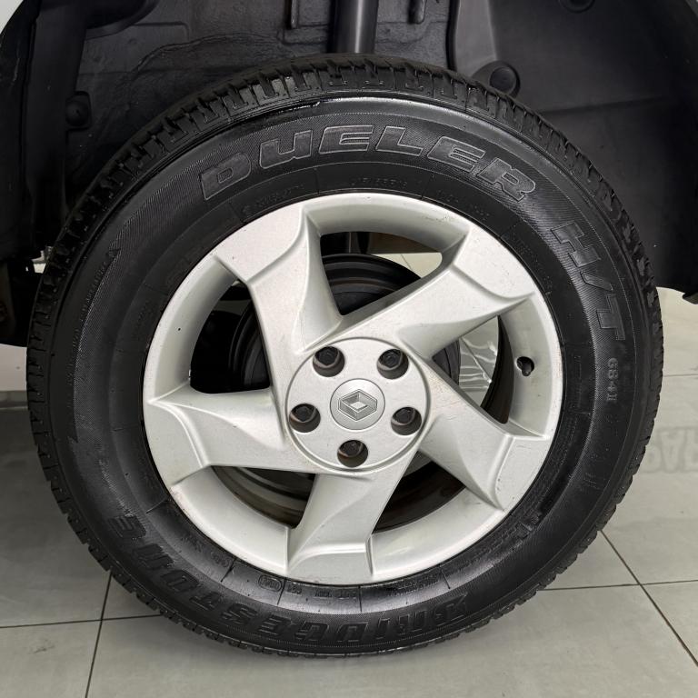 RENAULT Duster - Foto