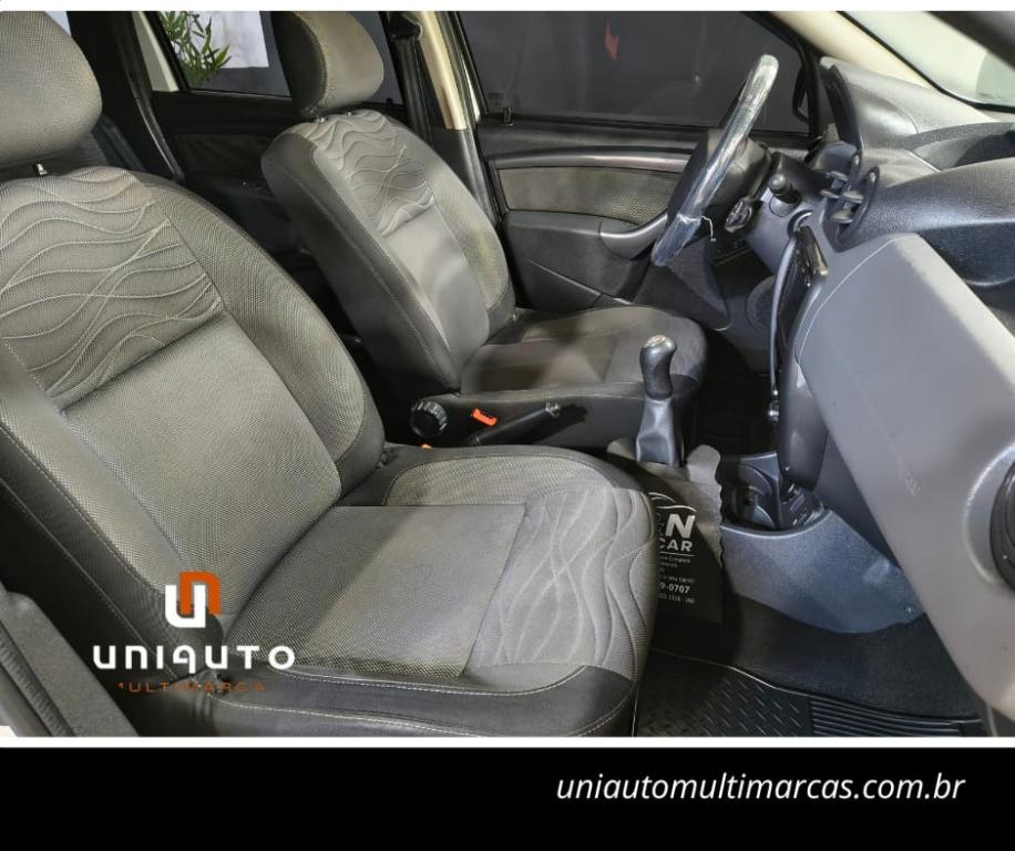 RENAULT Duster - Foto