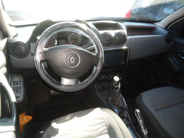 RENAULT Duster - Foto