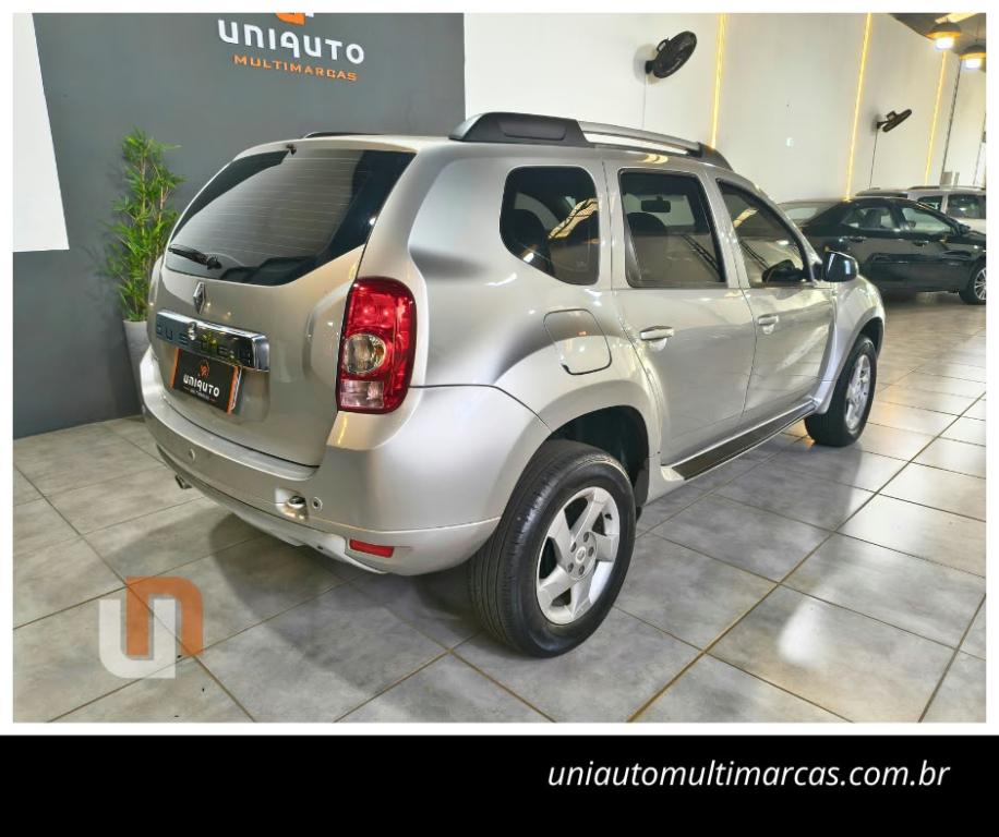 RENAULT Duster - Foto