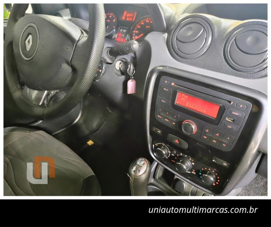 RENAULT Duster - Foto