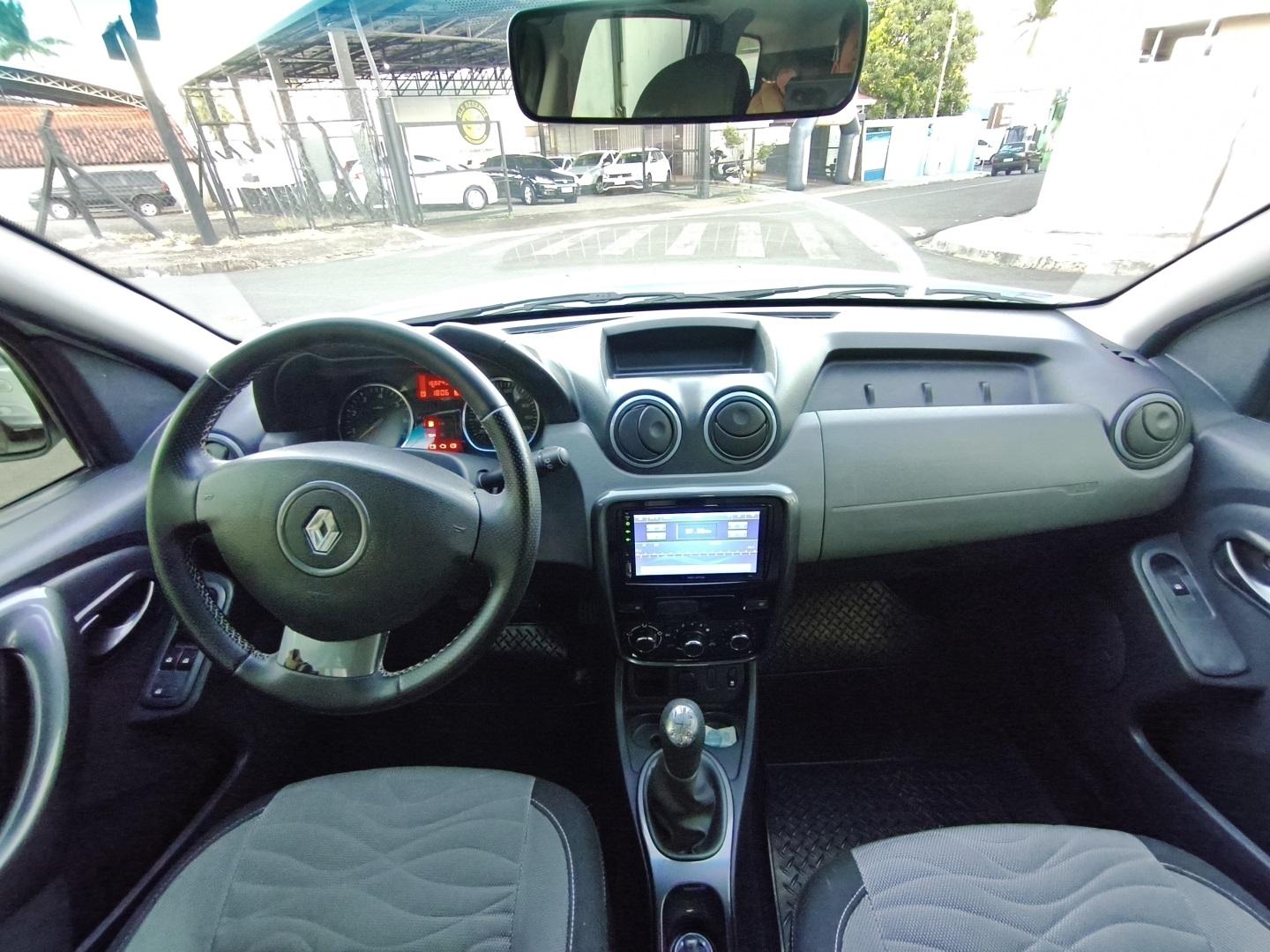 RENAULT Duster - Foto
