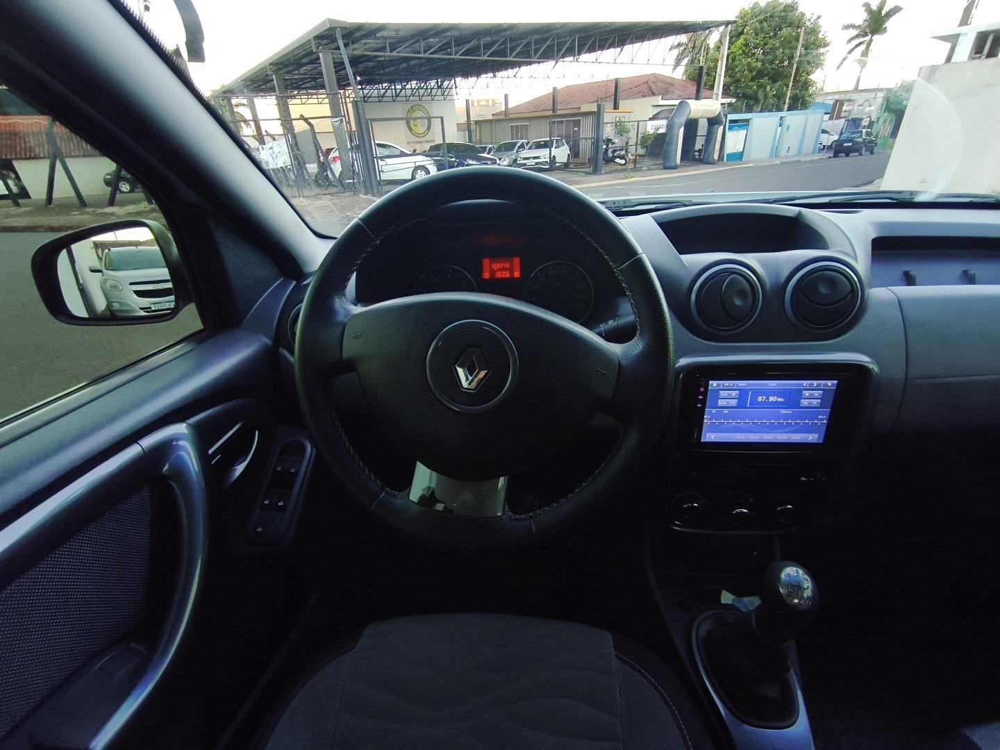 RENAULT Duster - Foto