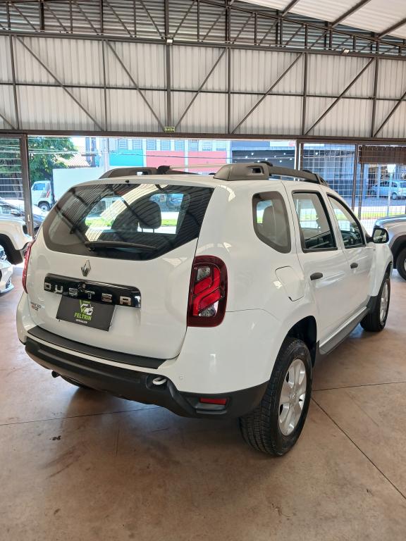 RENAULT Duster - Foto
