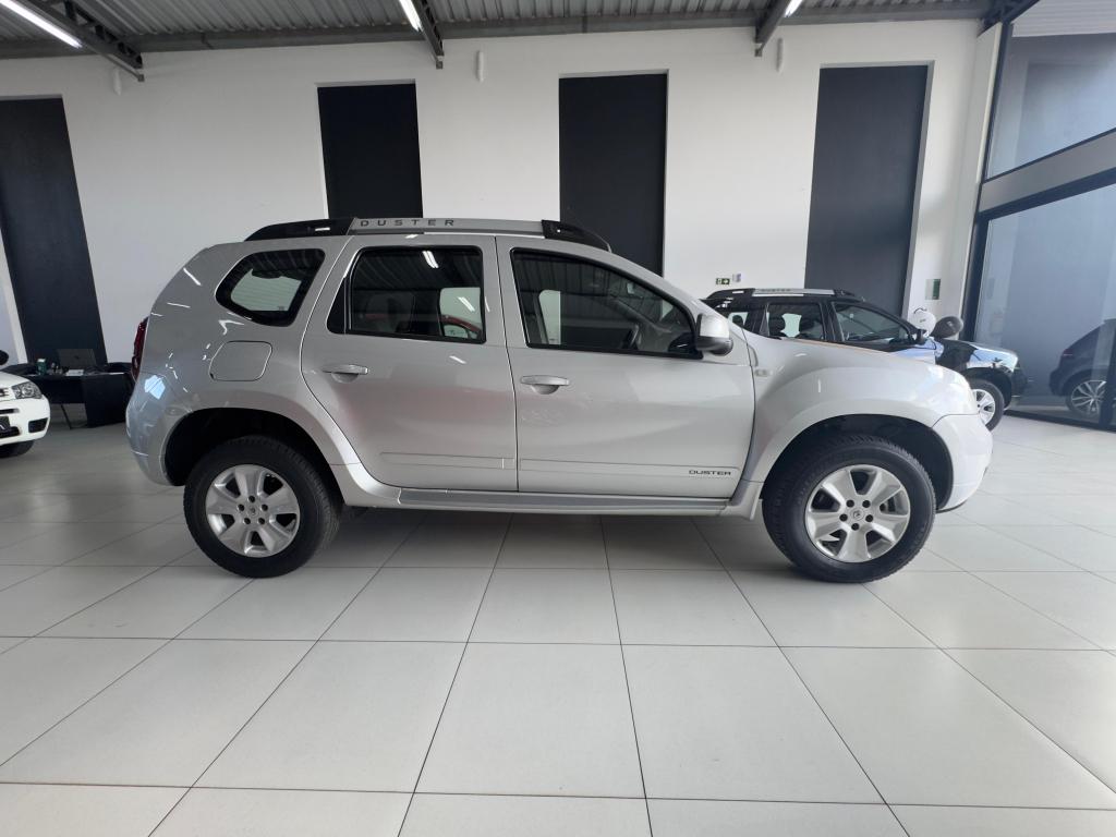 RENAULT Duster - Foto