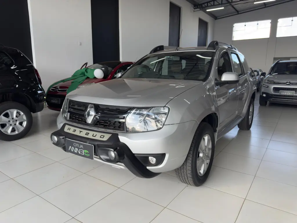 RENAULT Duster - Foto