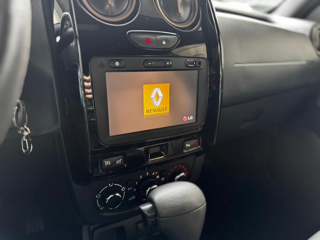 RENAULT Duster - Foto