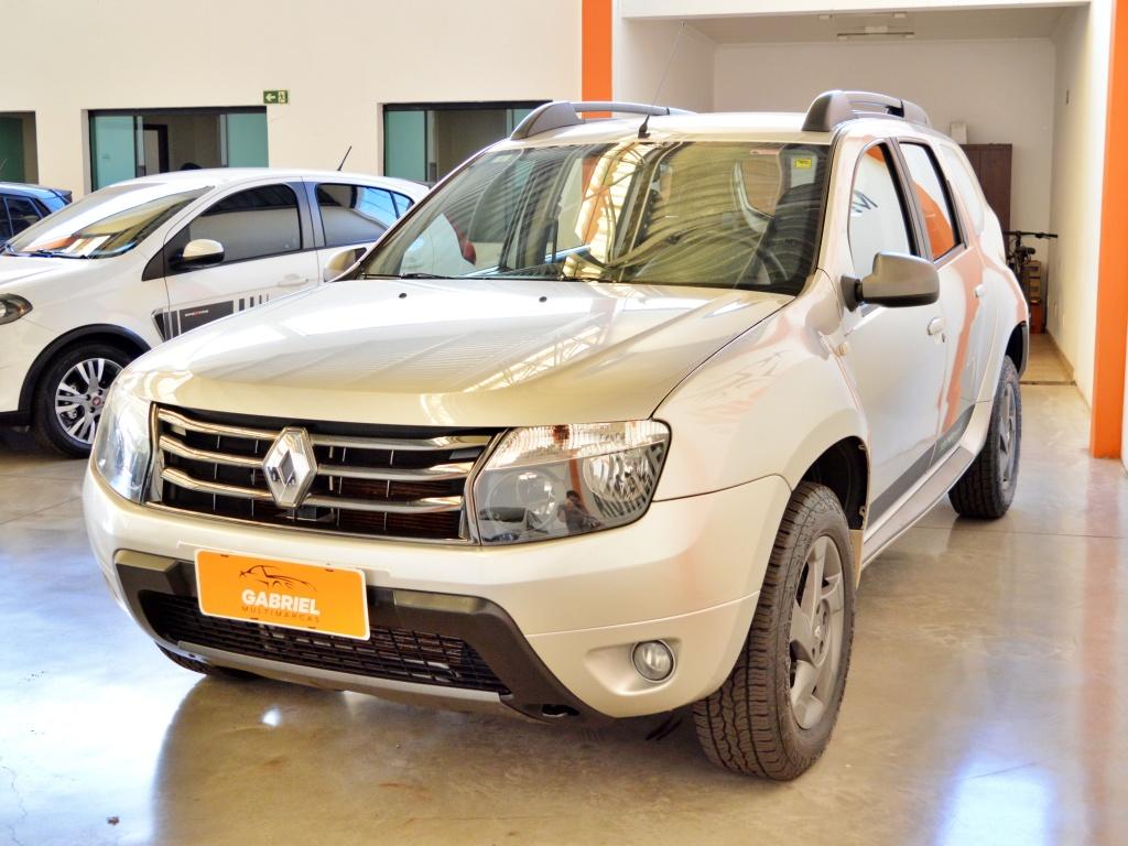 RENAULT Duster - Miniatura