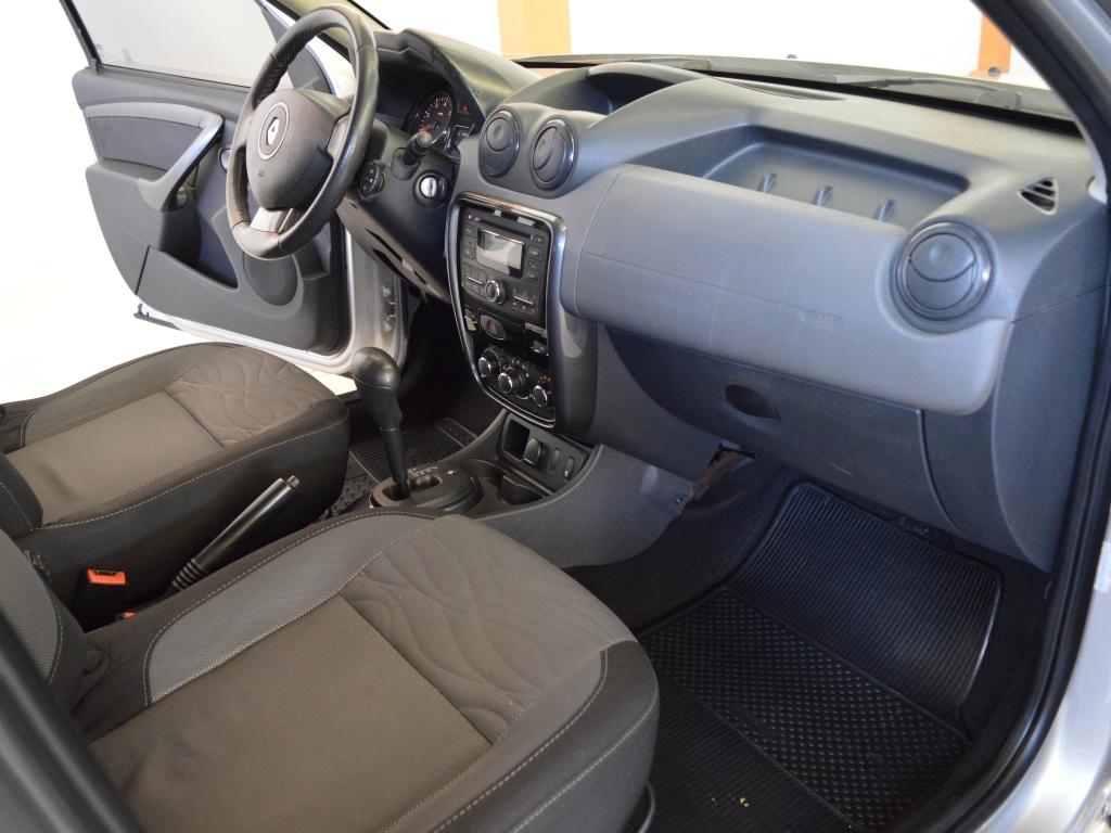 RENAULT Duster - Foto