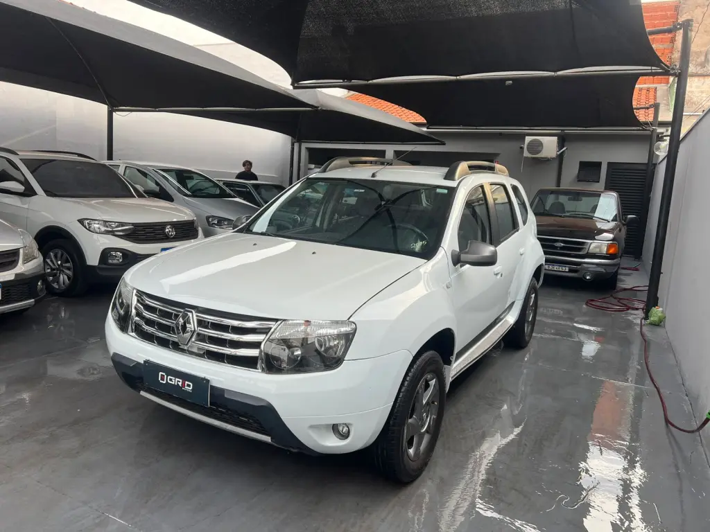 RENAULT Duster - Foto
