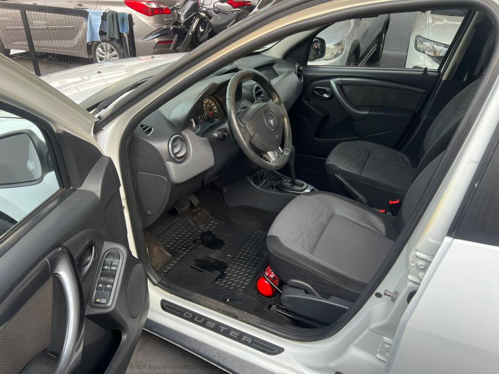 RENAULT Duster - Foto