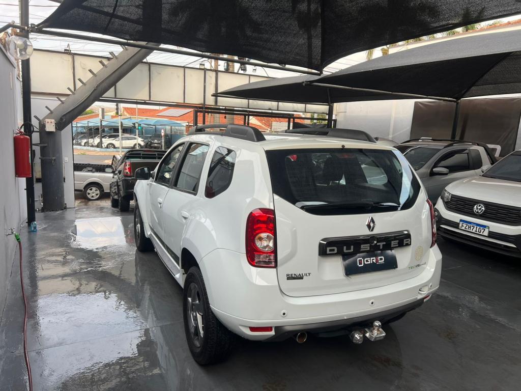RENAULT Duster - Foto
