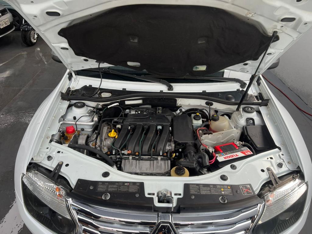 RENAULT Duster - Foto