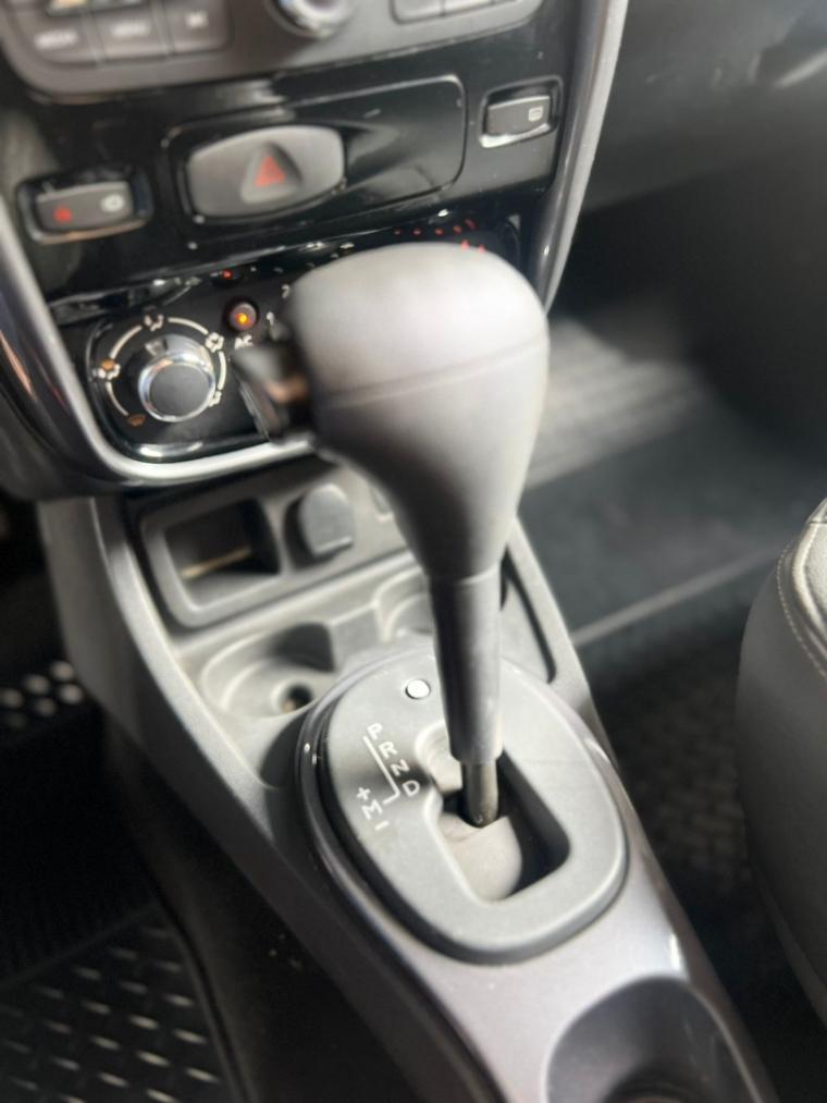 RENAULT Duster - Foto