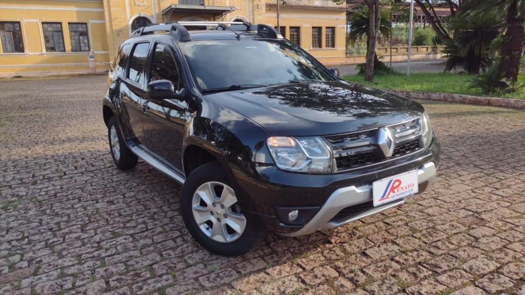 RENAULT Duster - Foto