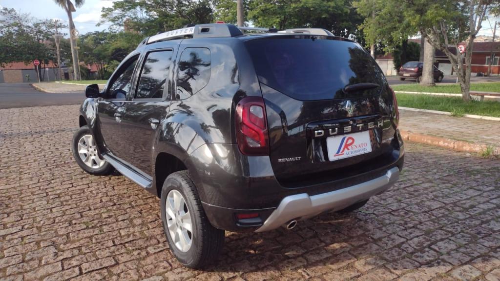 RENAULT Duster - Foto