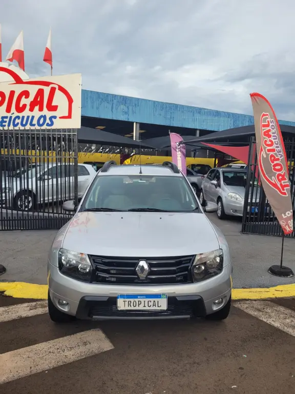 RENAULT Duster - Foto