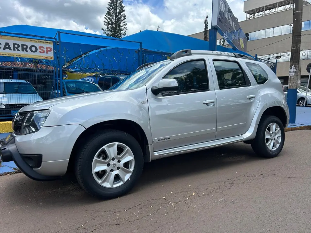 RENAULT Duster - Foto