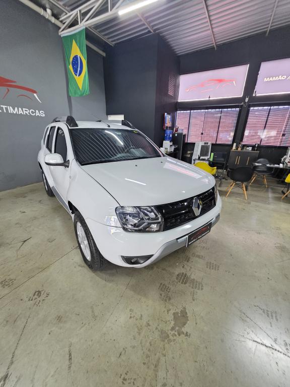 RENAULT Duster - Foto