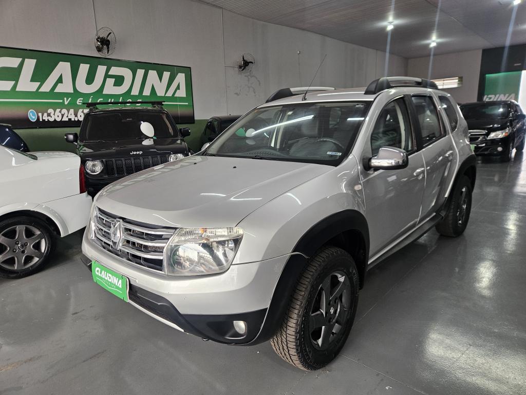 RENAULT Duster - Foto