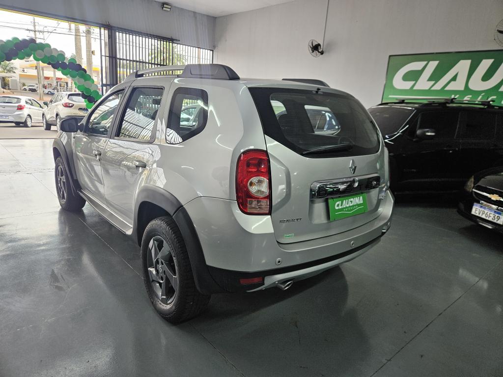 RENAULT Duster - Foto