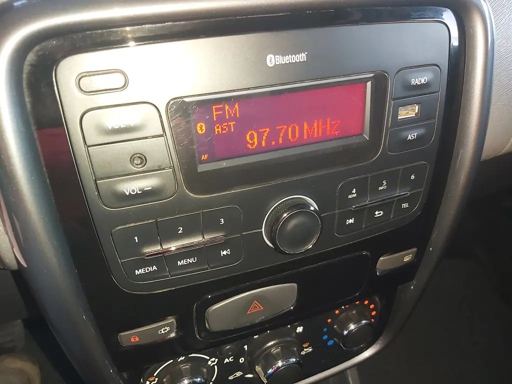 RENAULT Duster - Foto