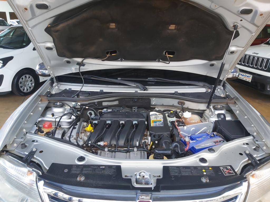 RENAULT Duster - Foto