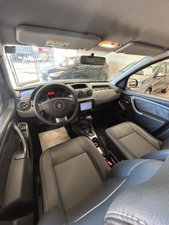 RENAULT Duster - Foto