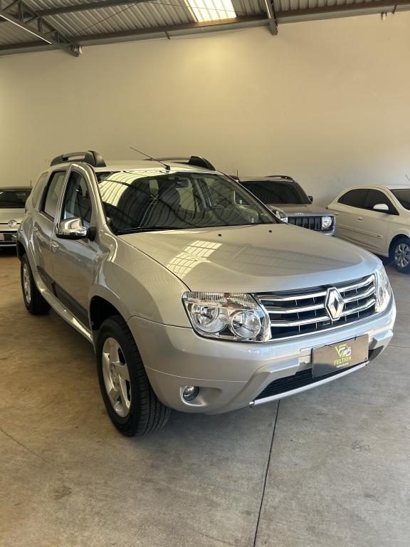 RENAULT Duster - Foto