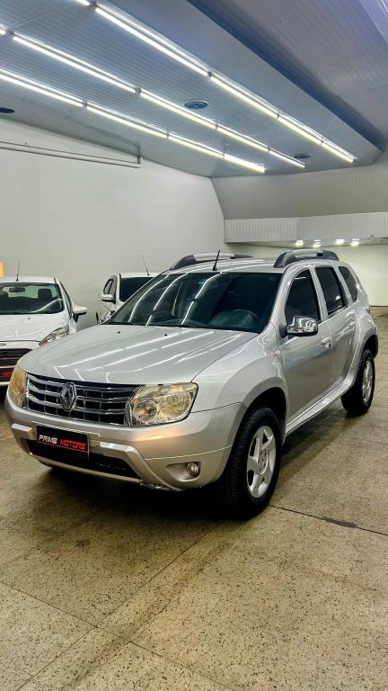 RENAULT Duster - Foto