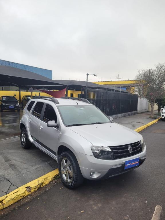 RENAULT Duster - Foto