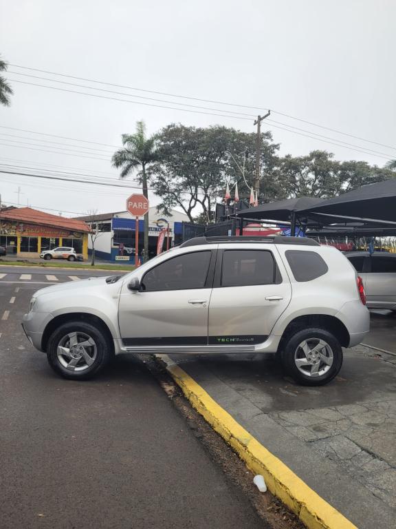 RENAULT Duster - Foto