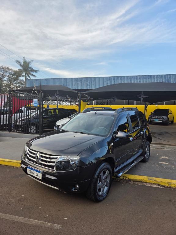RENAULT Duster - Foto