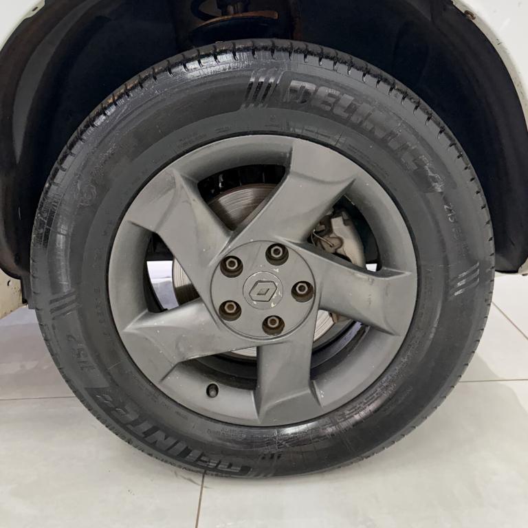 RENAULT Duster - Foto