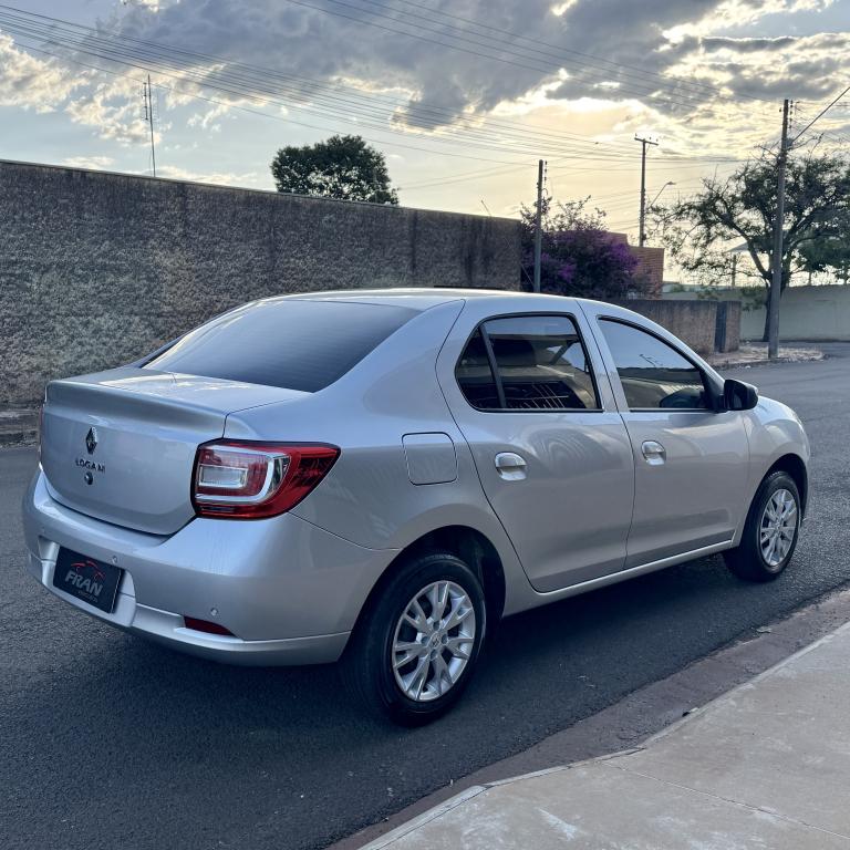 RENAULT Logan - Foto