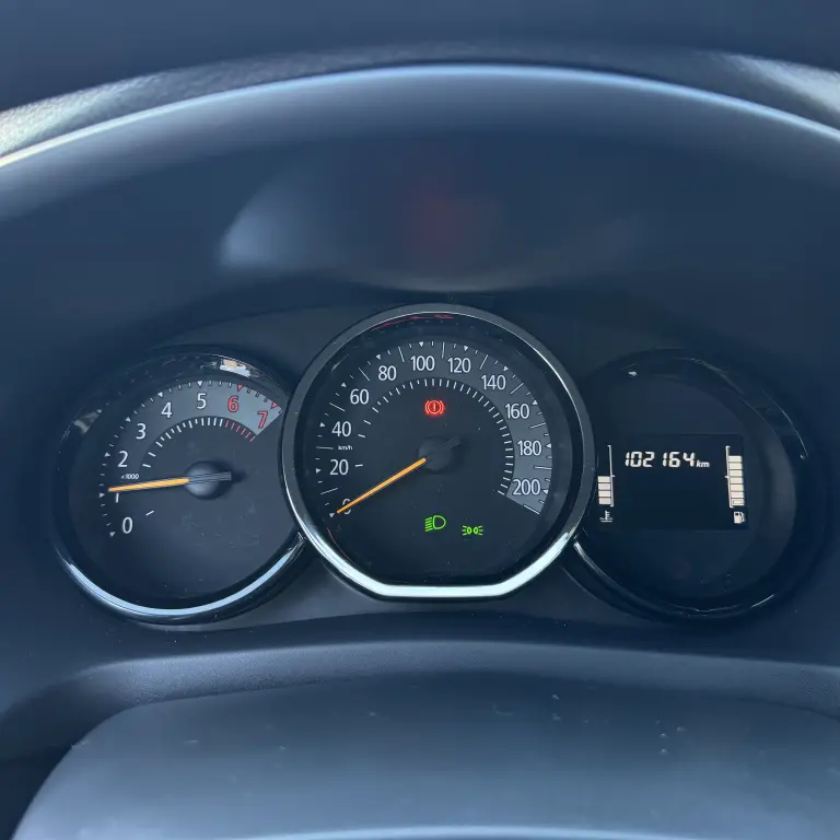 RENAULT Logan - Foto