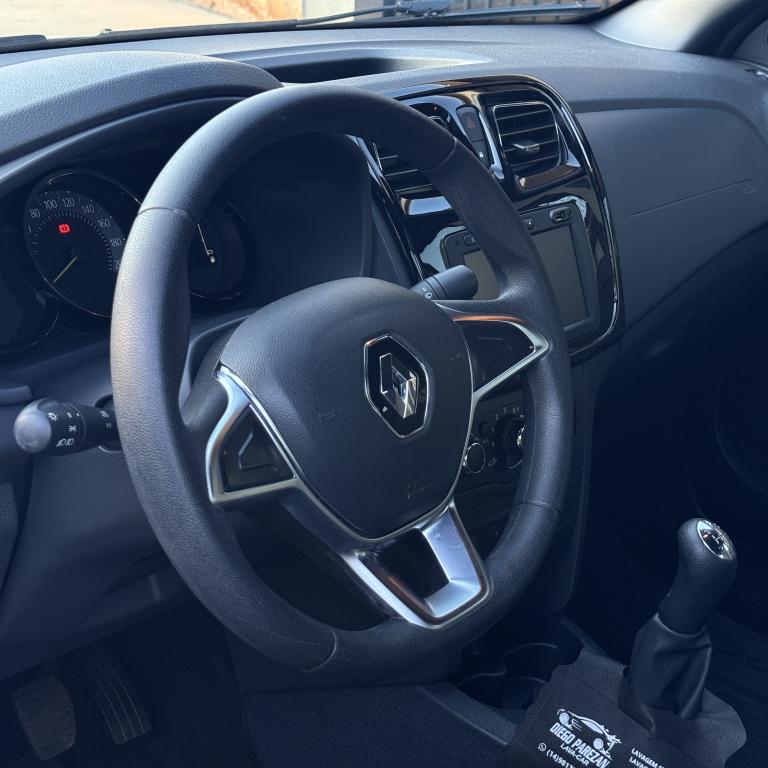 RENAULT Logan - Foto