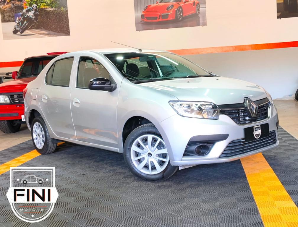 RENAULT Logan - Foto