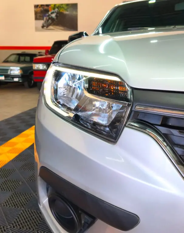 RENAULT Logan - Foto