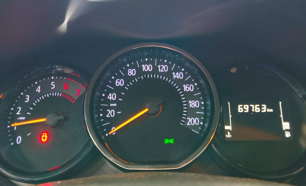 RENAULT Logan - Foto