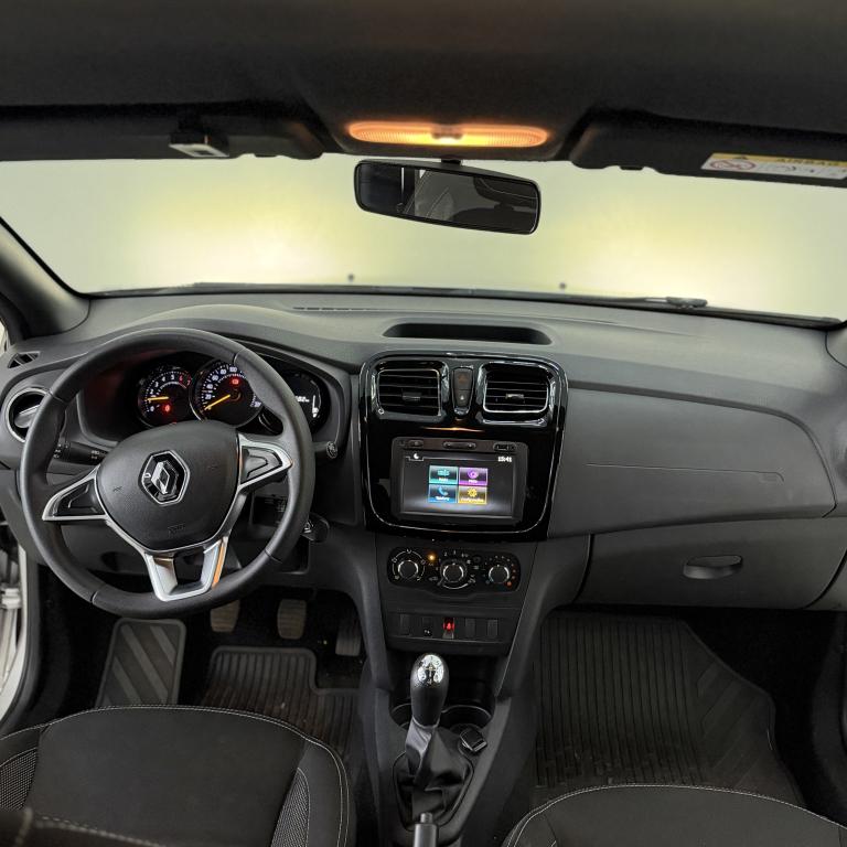 RENAULT Logan - Foto