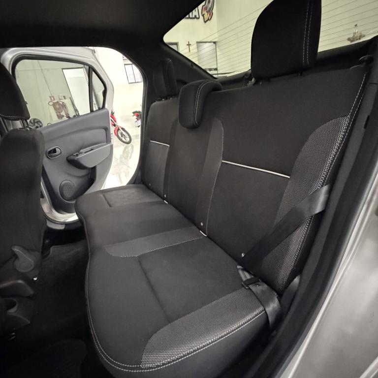 RENAULT Logan - Foto