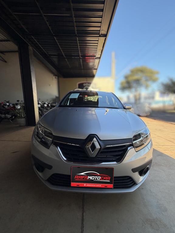 RENAULT Logan
