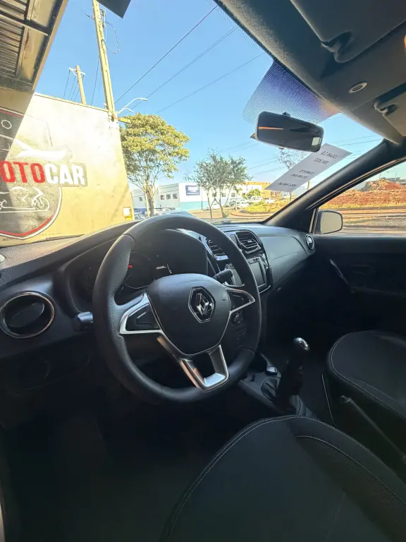 RENAULT Logan - Foto