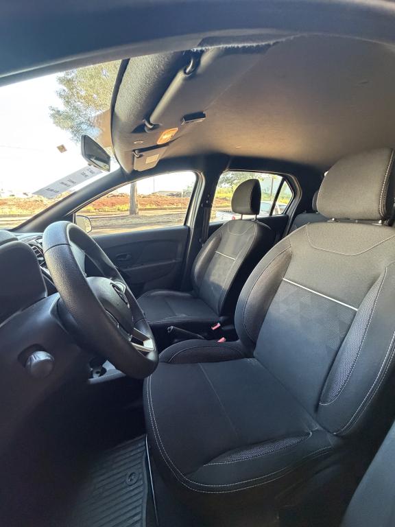 RENAULT Logan - Foto